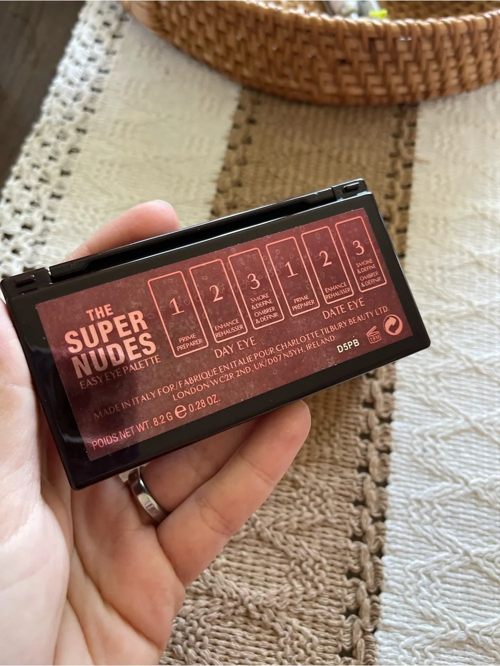 Neutral Eyeshadow Palette - Brown & Taupe Shades CT